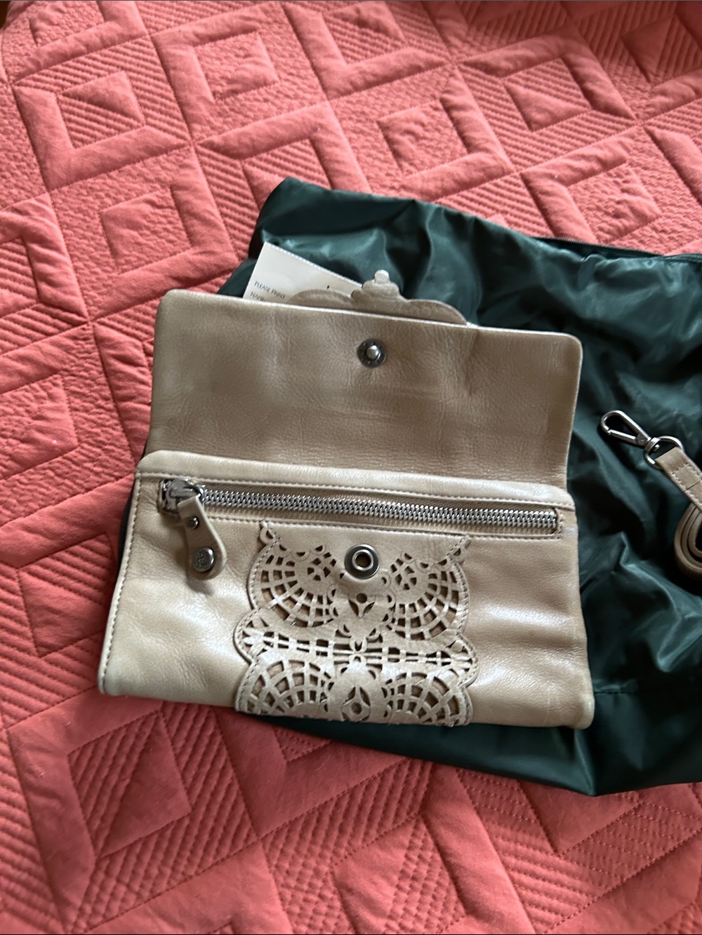 Lockheart Beige Laser-Cut Leather Clutch with Detachable Strap - Picture 2 of 3